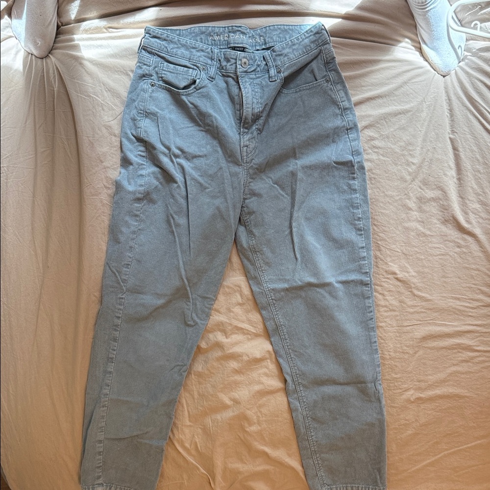 American Eagle Outfitters Light Gray Ankle Jeans